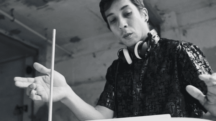 Jhonatan Ospina lança "BitterSweet", sua última produção no techno melódico, marcando o início de uma nova fase sonora.