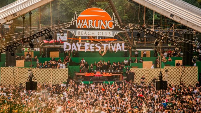 Warung Day Festival celebra uma década com nova identidade visual, destacando suas raízes paranaenses e conexão com o público.
