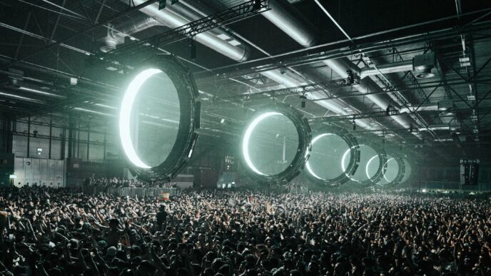 Referência do hard techno, Klangkuenstler apresenta seu projeto OUTWORLD em São Paulo com set de seis horas e proposta imersiva no The GRID.