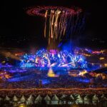 Alok surpreende no Tomorrowland Brasil com show inédito que reuniu mais de mil drones, marcando um recorde histórico na América Latina.
